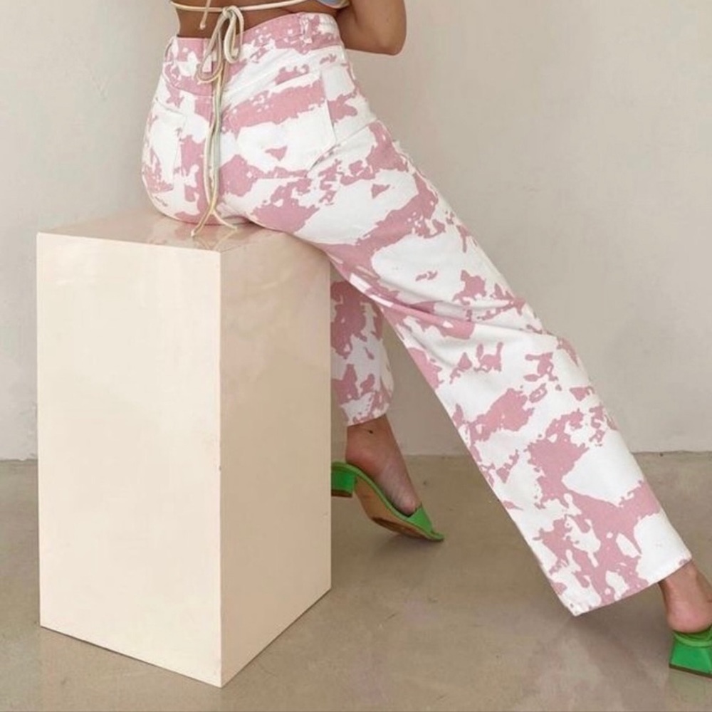 1 LEFT! Pink Ivory Cow Print High Rise Wide Leg 4 Pocket Denim Jeans - Picture 3 of 5